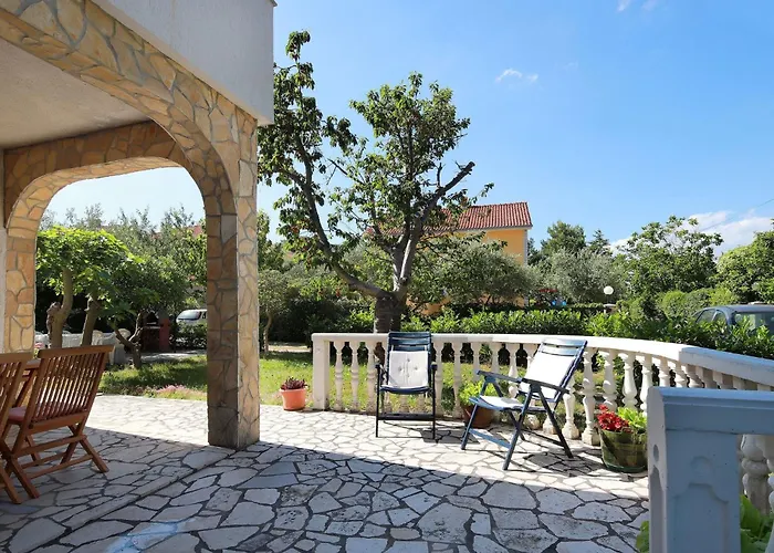 Svoboda 2 By Interhome شقة سيلو